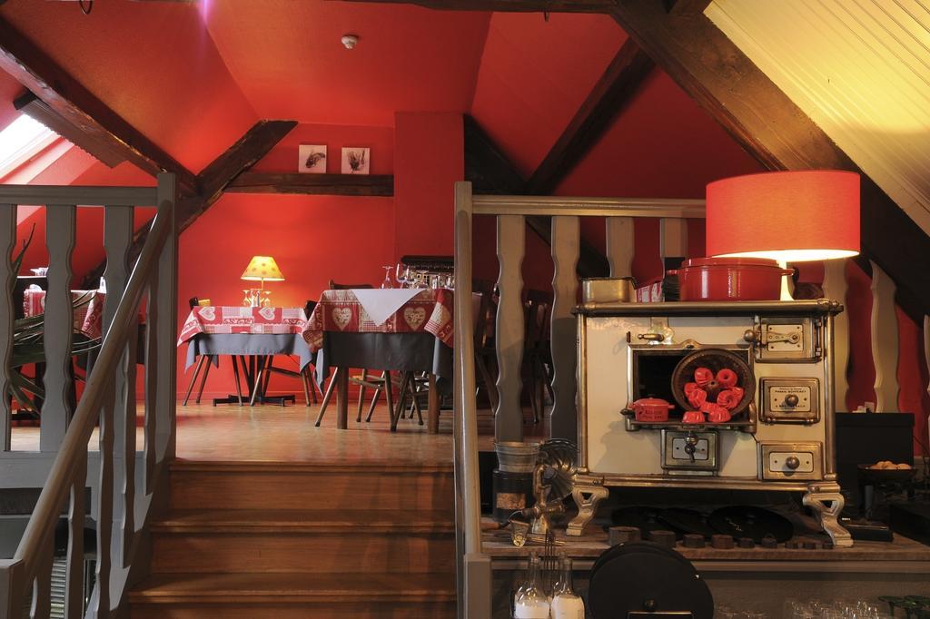 Hôtel Restaurant Domaine De Basil Orbey Bagian luar foto